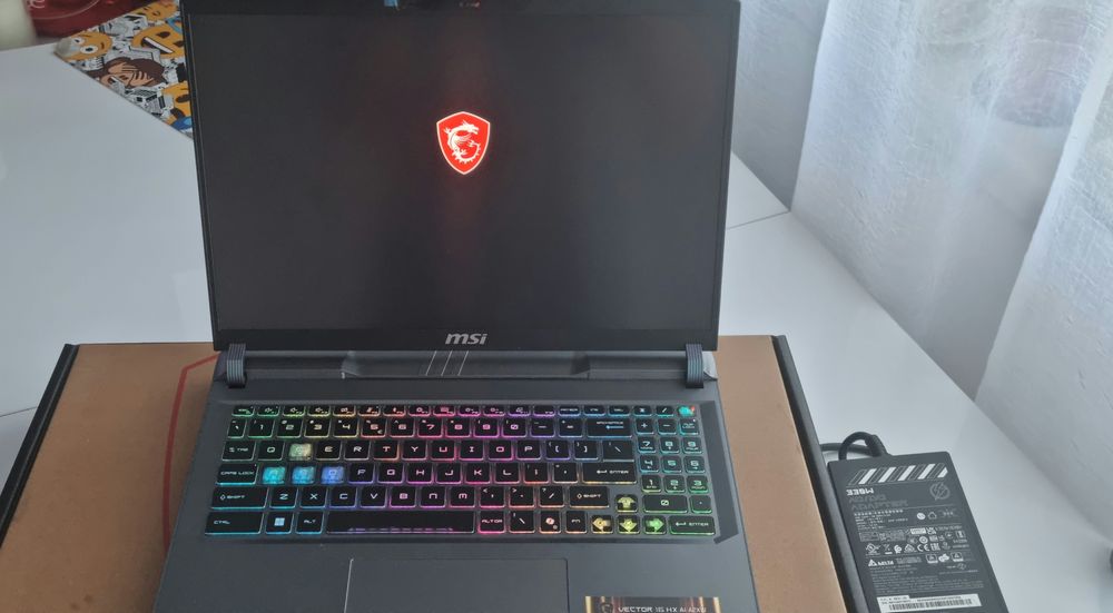 MSI Vector 16 HX AI – RTX 5070 Ti / i9 / 32 GB RAM / 2 TB SSD
