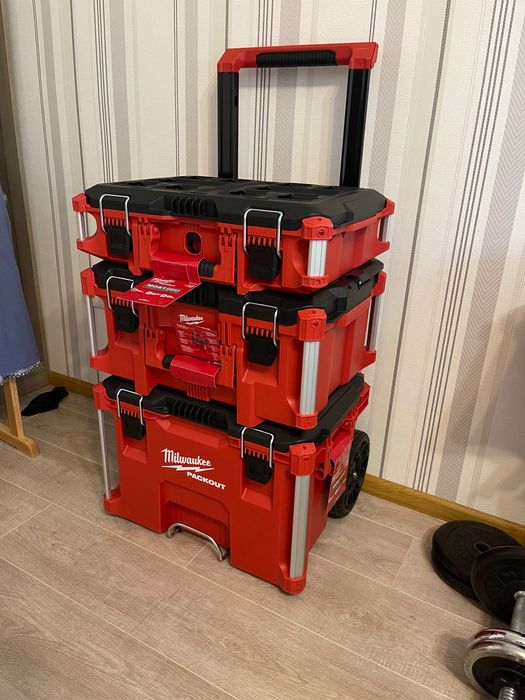 Ящик Milwaukee PACKOUT, набір або окремо. Кейс.