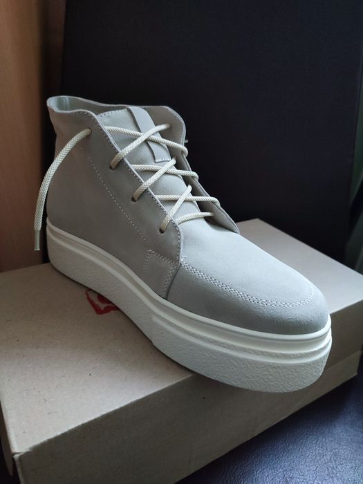 Зимові черевики на платформі, натуральна замша нові