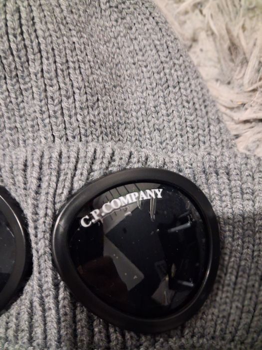 Czapka cp company szara