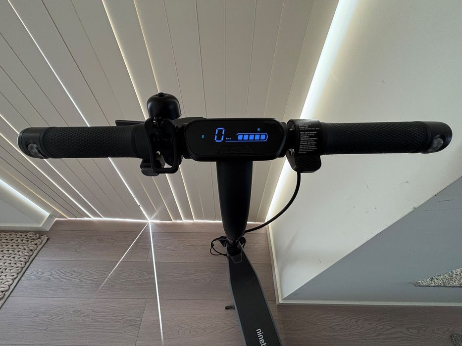 Trotinete Elétrica Ninebot E2 Plus