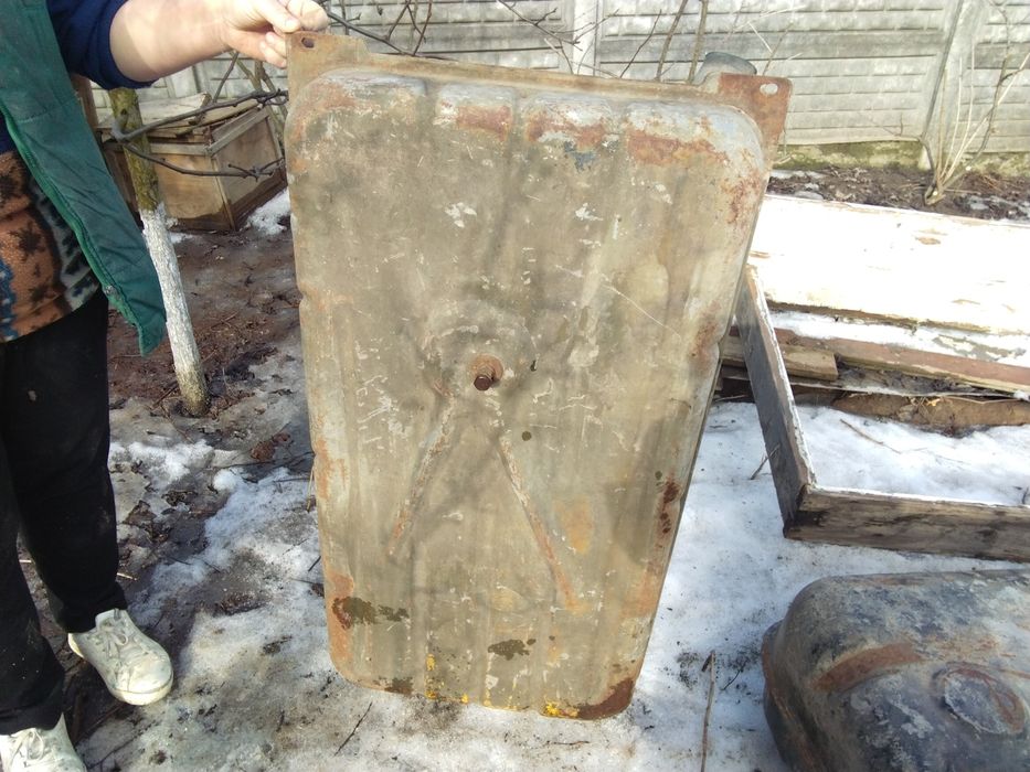 Топливний бак без кришки Газ,б,в,