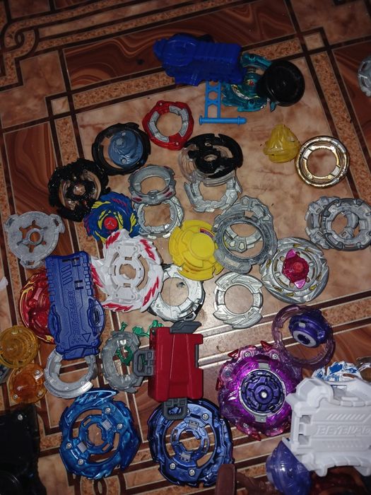 Бейблейд, запчастини