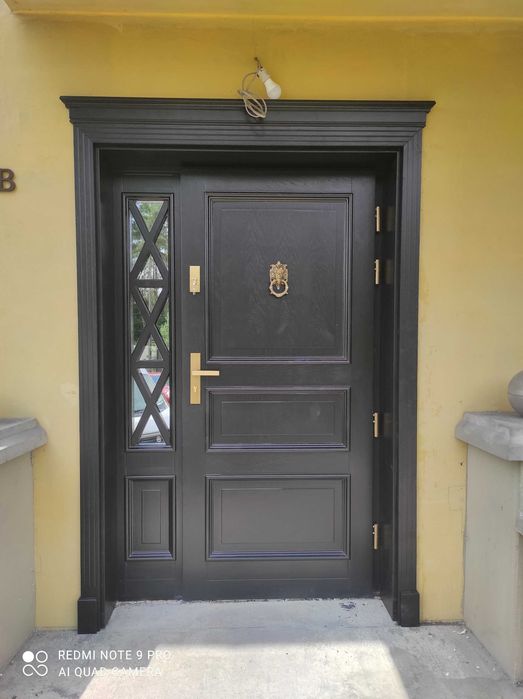 Drzwi zewnętrzne wejściowe drewniane bez pośredników