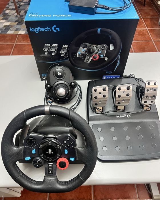 Logitech G29 – Volante com Pedais e Mudanças | PS4/PS5/PC | Como Novo
