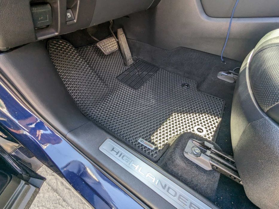 3Д лапа ЕВА коврики Toyota Land Cruiser\Highlander\Matrix\Previa\Prius