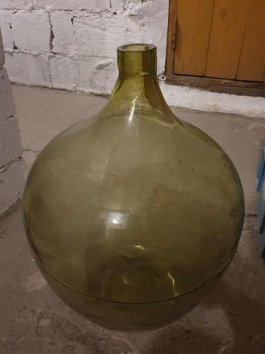 Gąsior do wina szklany