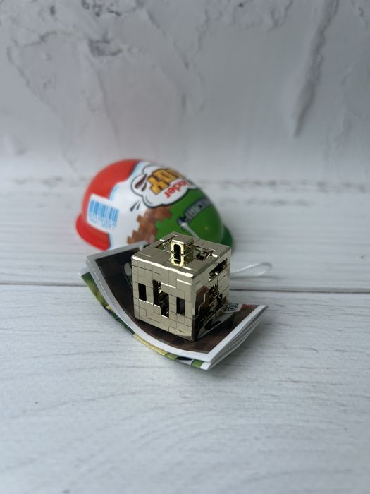 Kinder Joy Minecraft золотий блок