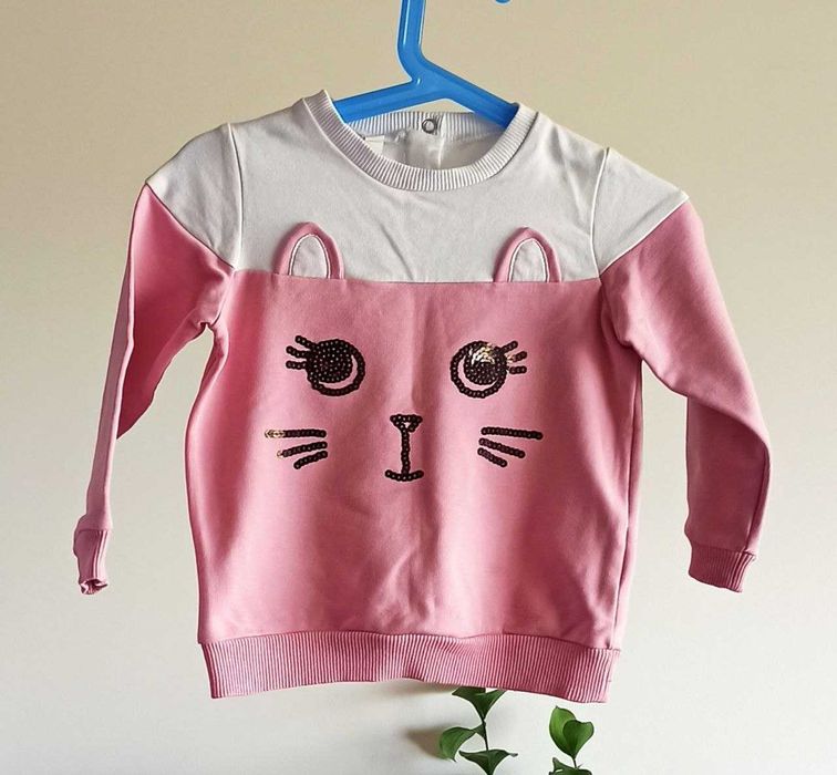 Excellent cotton and elastane hoodie for girls