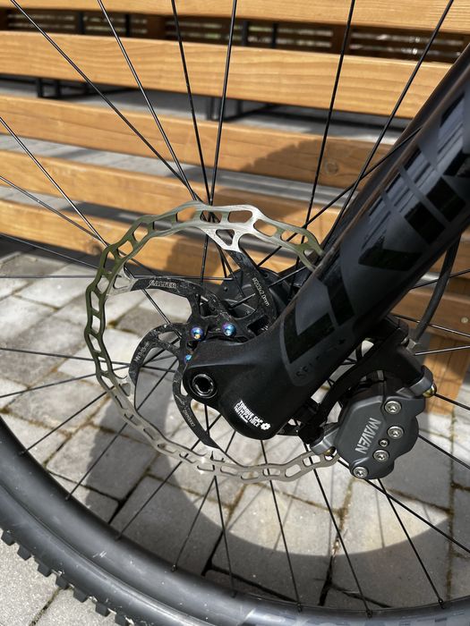 Trek Slash gen 6 roz M rockshox maven