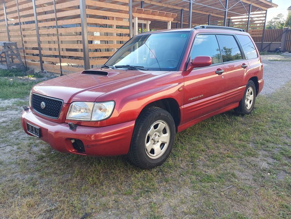 Субару Форестер на запчастини