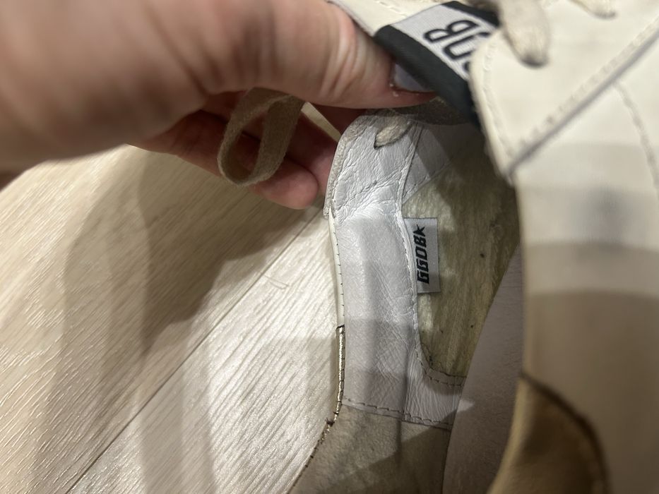 Białe Golden Goose superstar, r. 39