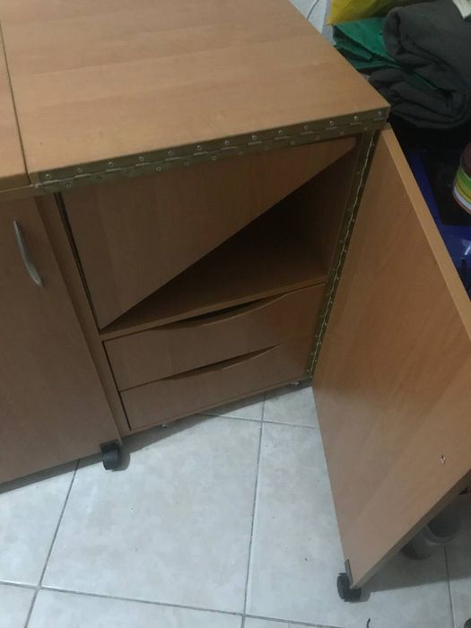 Стіл-трансформер для шиття і крою