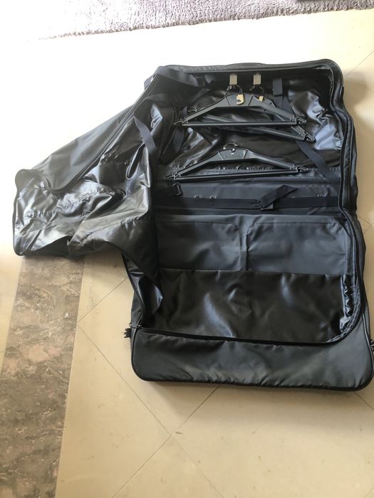 Porta fatos de viagem