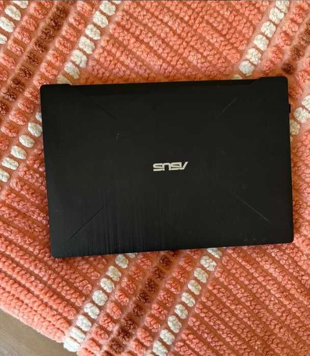 Computador gaming ASUS