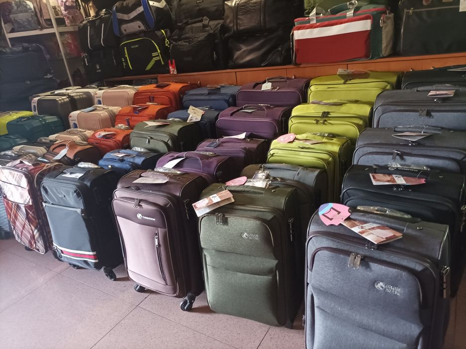 Чемодан средний текстиль