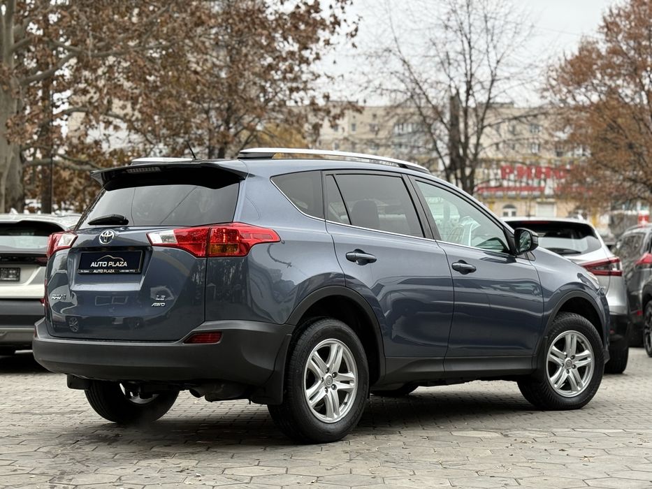 Toyota Rav 4 2013 год 2.5л 4WD Автомат