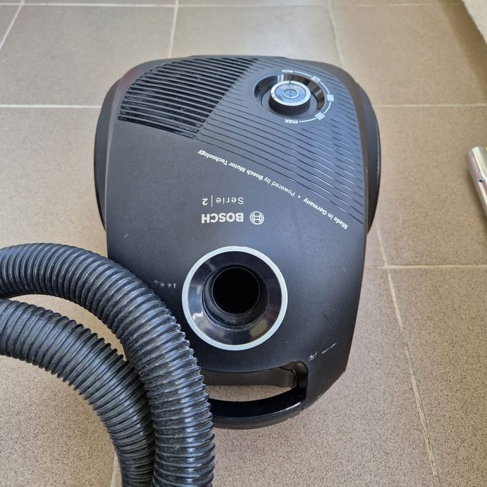 Odkurzacz Bosch BGLS2BA3D