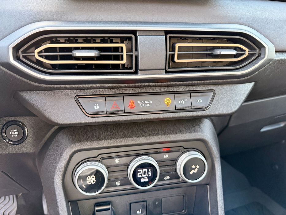 Dacia Sandero — fotografia 9