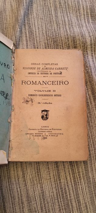 Livros muito antigos