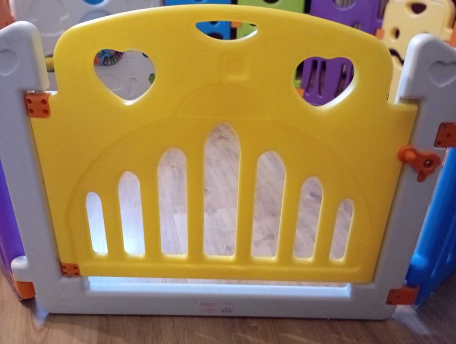 Parquinho Infantil (cerca)