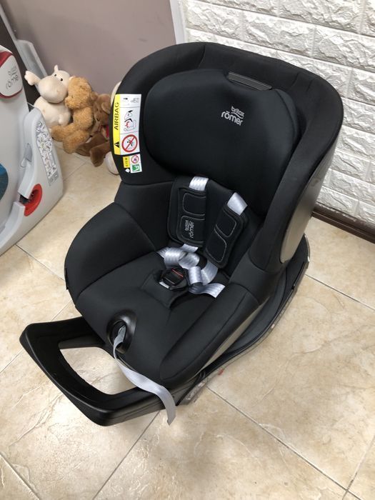 Автокрісло Britax Römer DUALFIX M i-SIZE Група 0+/1 (0-18 кг)