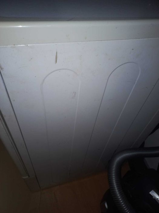 máquina de secar roupa Indesit, modelo IS70C