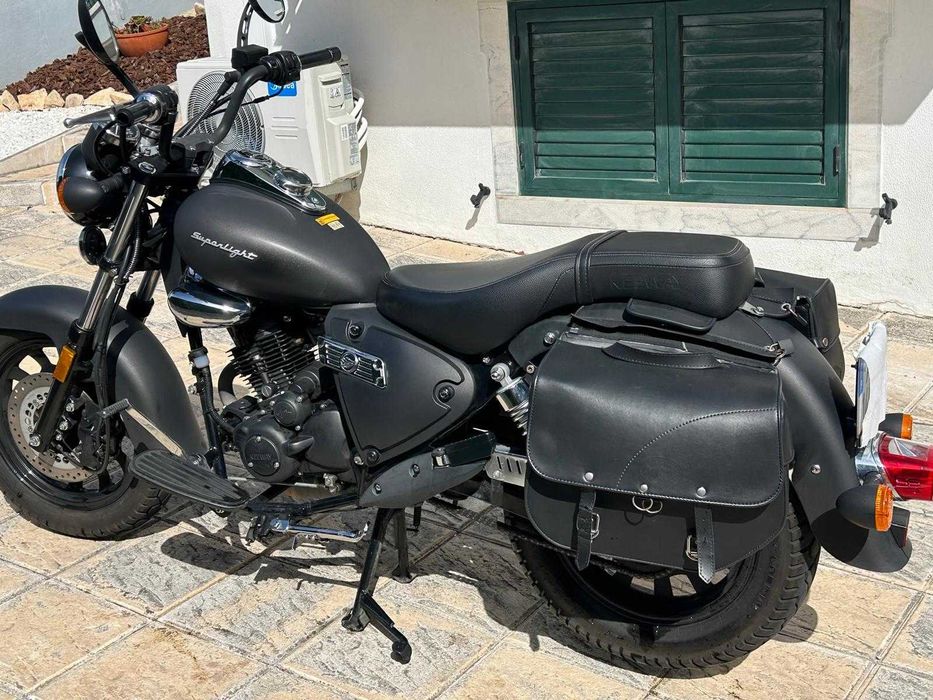 Keeway Superlight 125 cc em excelente estado