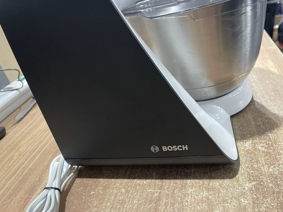 Кухонна машина Bosch MUM5