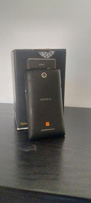 Telefon Sony xperia E