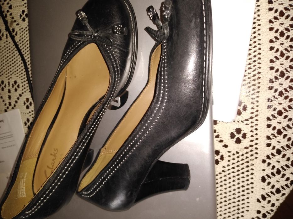 Czółenka skórzane 38