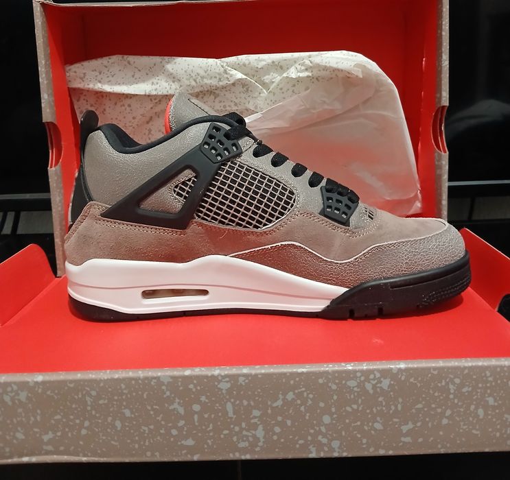 Air Jordan 4 Retro Taupe Haze