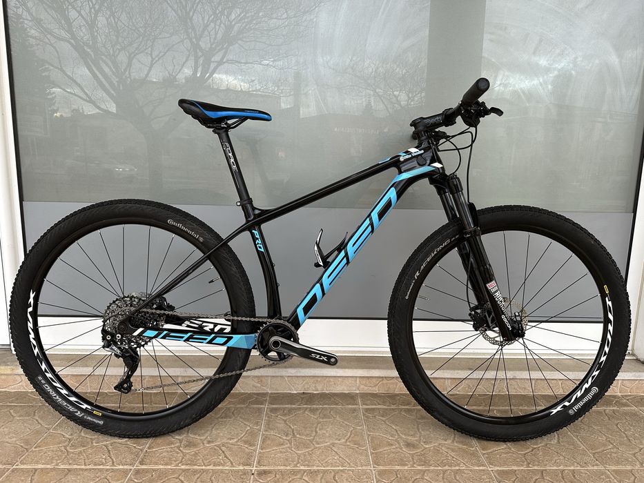 Bicicleta de BTT em carbono 29