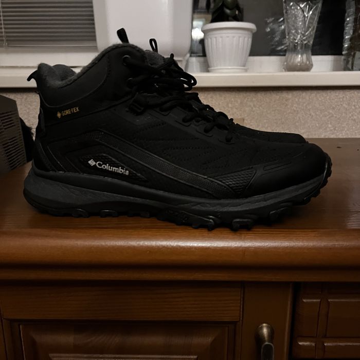 Продам зимове взуття