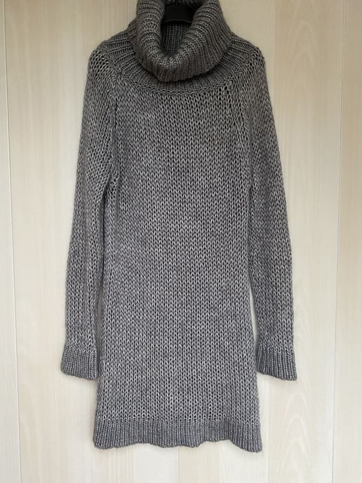 Светри, туніки в дуже гарному стані, розмір М