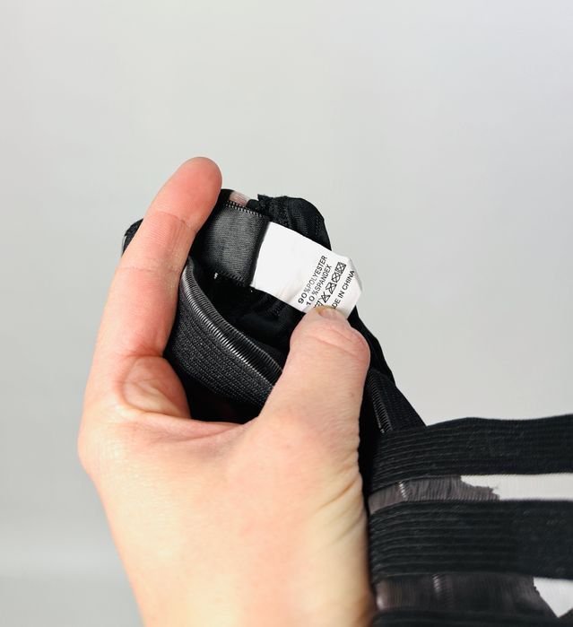 Czarne legginsy push up z prążkowanym pasem S 36