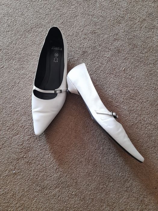 Sapatos senhora em bom estado tamanho 38 envio ctt