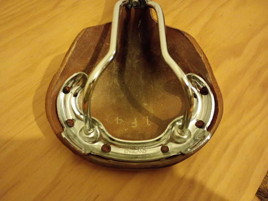 Selim Brooks Swift castanho (couro/pele) como novo