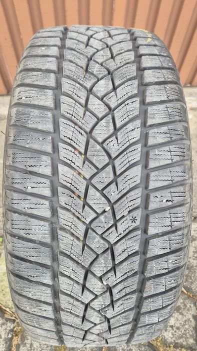 Opony Goodyear Ultra Grip  225/45 R17  4 szt