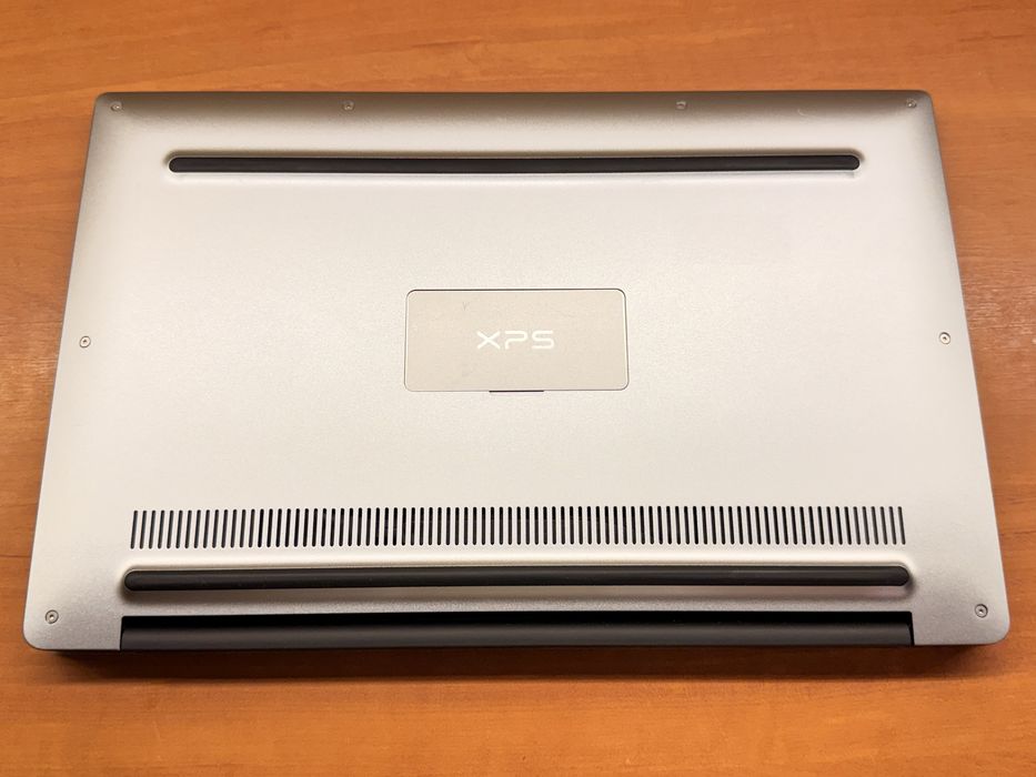 Dell XPS 13 9360, FHD IPS Touch, i5-7200U, 8 RAM, 256 m.2