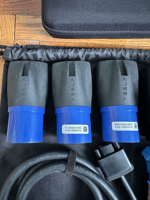 Адаптер перехідник Tesla