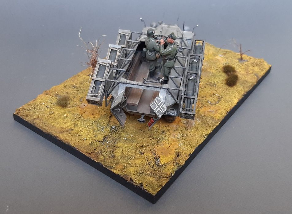 Модель немецкого бтр  Sd.Kfz. 251/1 Aust B Ханомаг 1/35