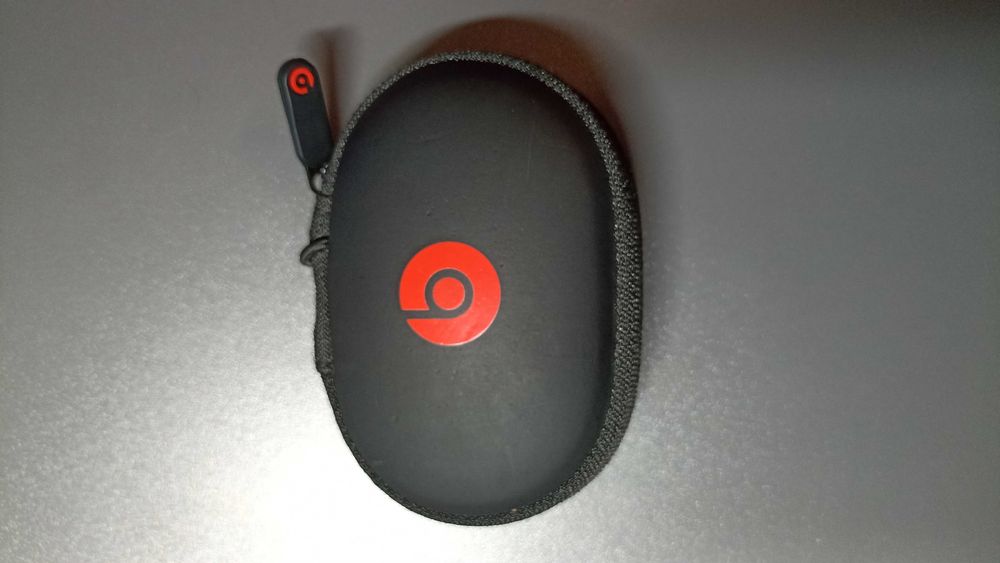 Чехол от наушников Beats Powerbeats 2 Wireless