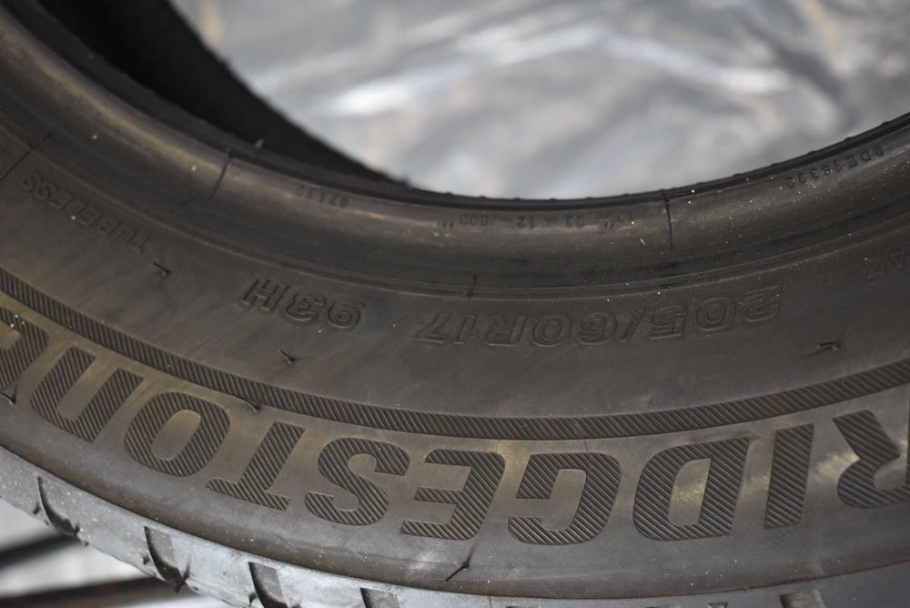 4x 205/60/17 Bridgestone Blizzak LM-001/SUPER STAN/WYSYŁKA/GWARANCJA
