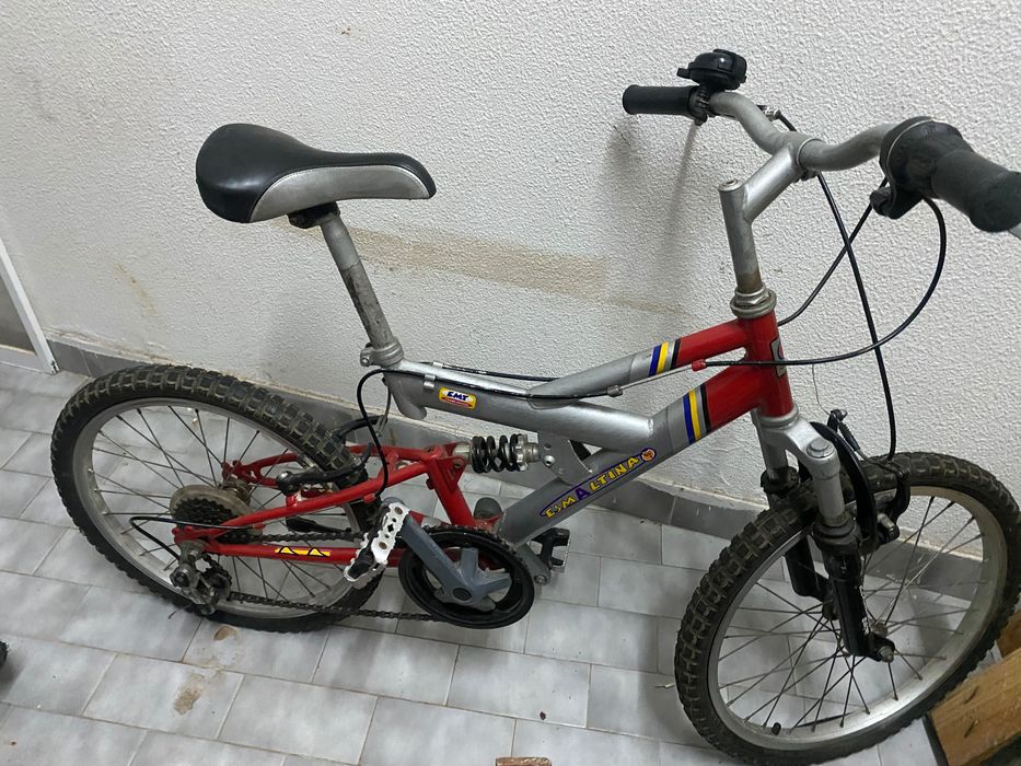 Conjunto 2 Bicicletas Infantis (Roda 16 e Roda 20) – Preço para Desocupar