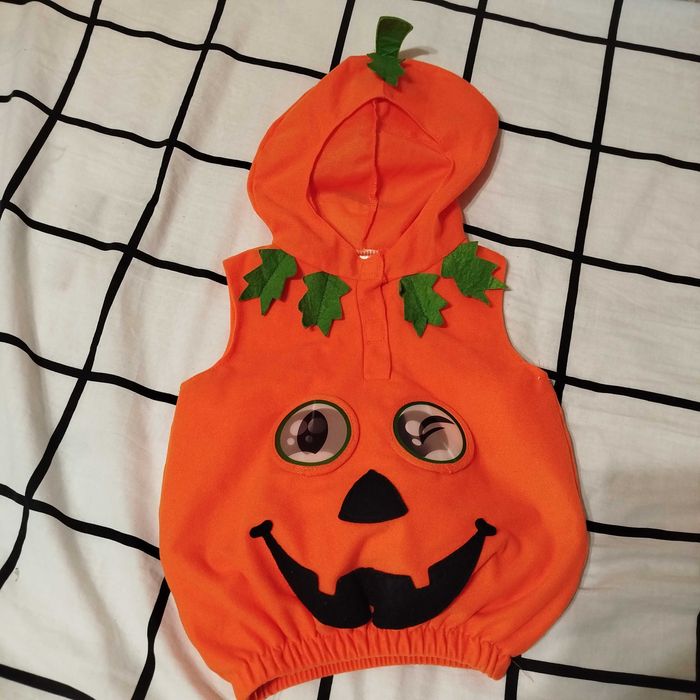 Продам дитячий костюм