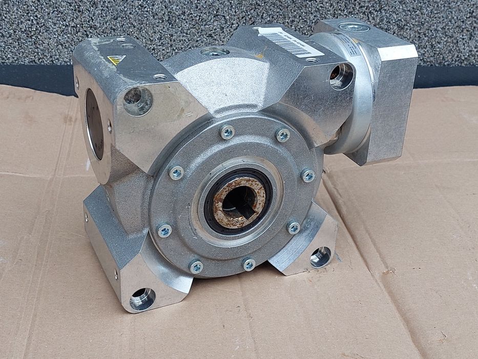 Przekładnia ślimakowa 1 do 10.  Kątową i:10