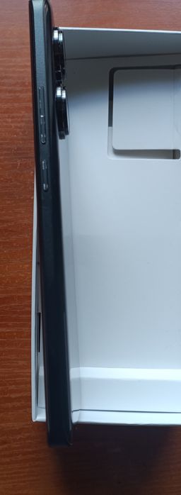 Продам смартфон Xiaomi Redmi Note 13 Pro+ 5G 12/512 Midnight Black