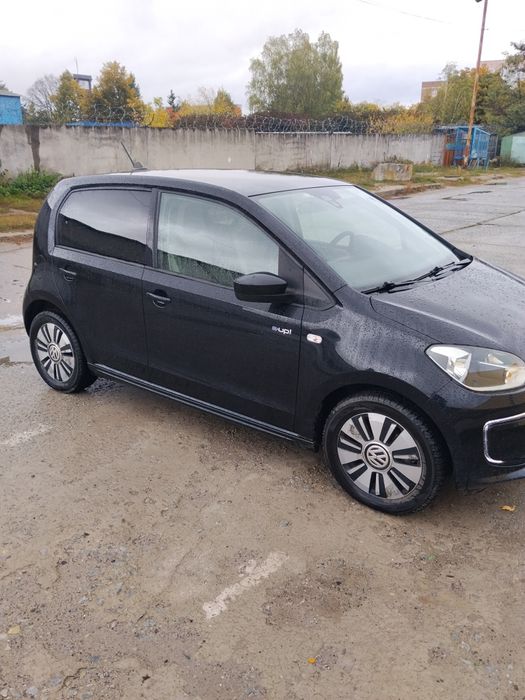 Автомобіль VOLKSWAGEN  e-up
