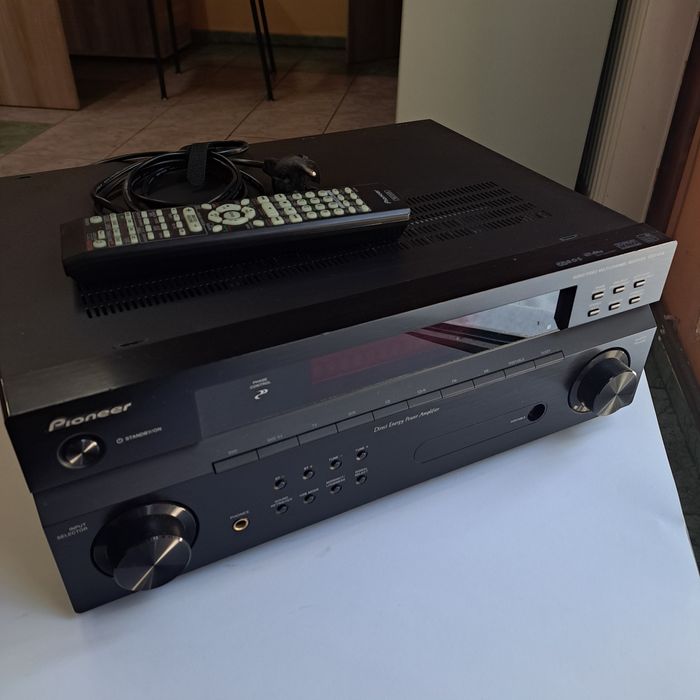 Pioneer Model VSX amplituner wielokanałowy